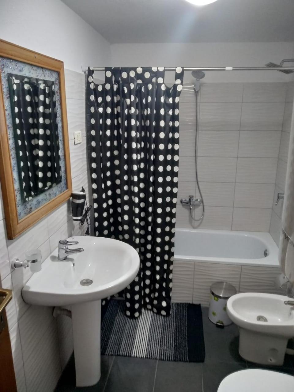 Kamu Center Tirana Apartman Kültér fotó